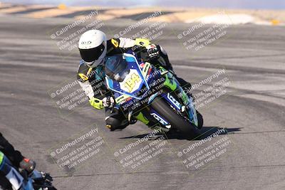 media/Dec-07-2025-CVMA (Sun) [[3e7d2de5dc]]/Race 6-The Shootout/